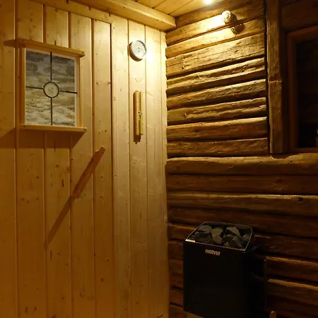 Holiday home Cosy 1800 With Sauna Roes
